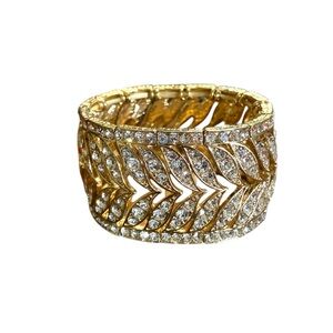Leaf Motif Rhinestone Stretch Bracelet